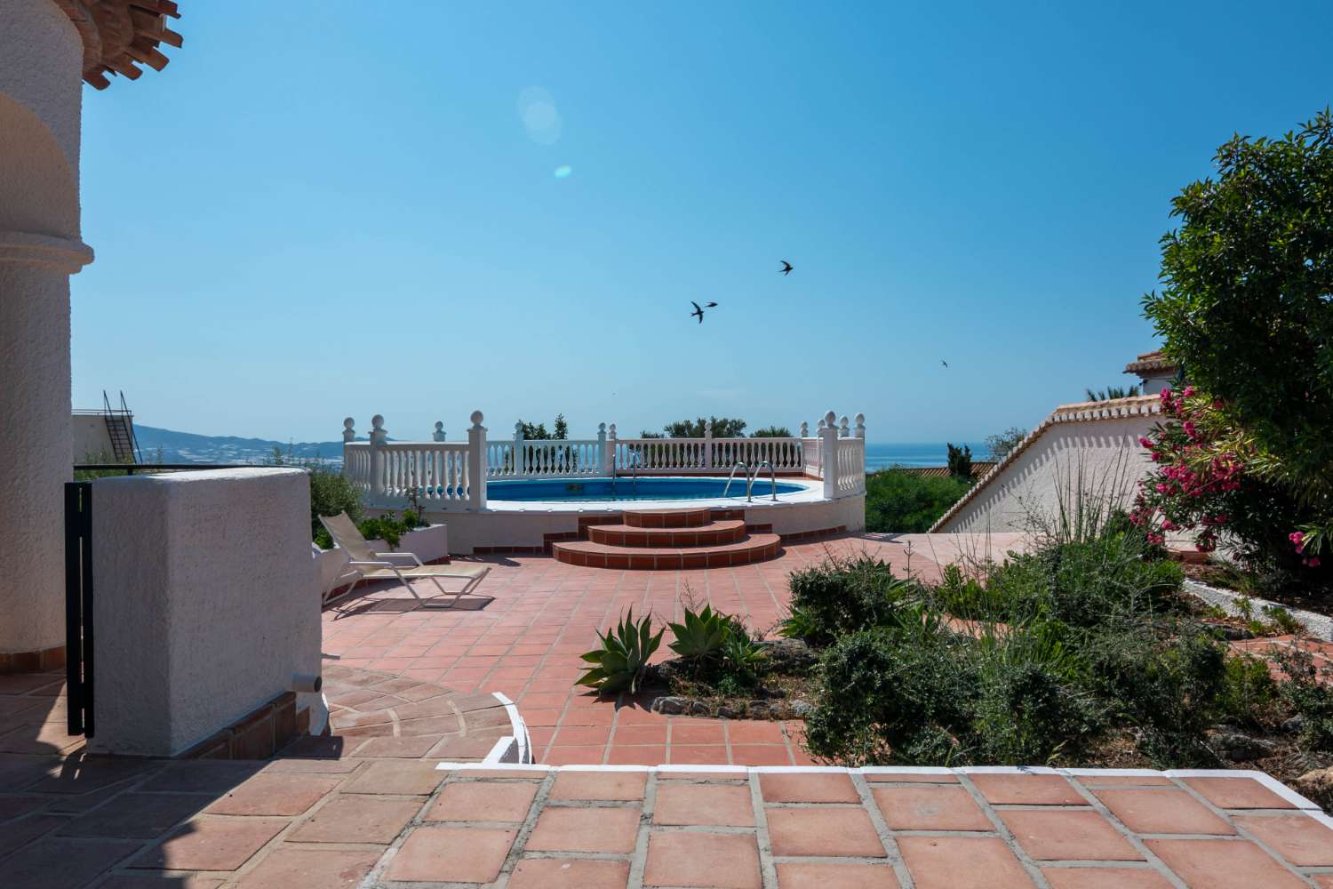 Prachtige, gerenoveerde villa te koop in Salobreña
