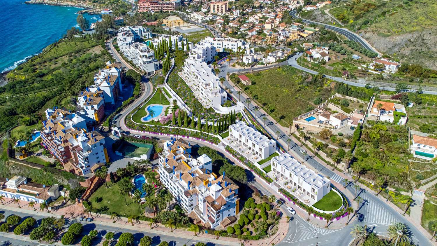 Apartamentos y adosados de obra nueva en Almuñécar