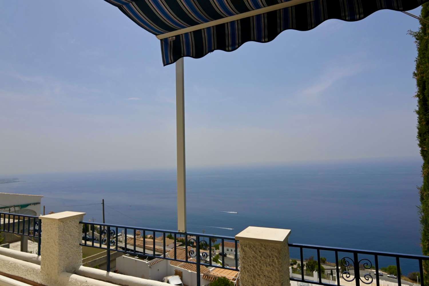 Casa con vistas panorámicas al mar en Alfamar