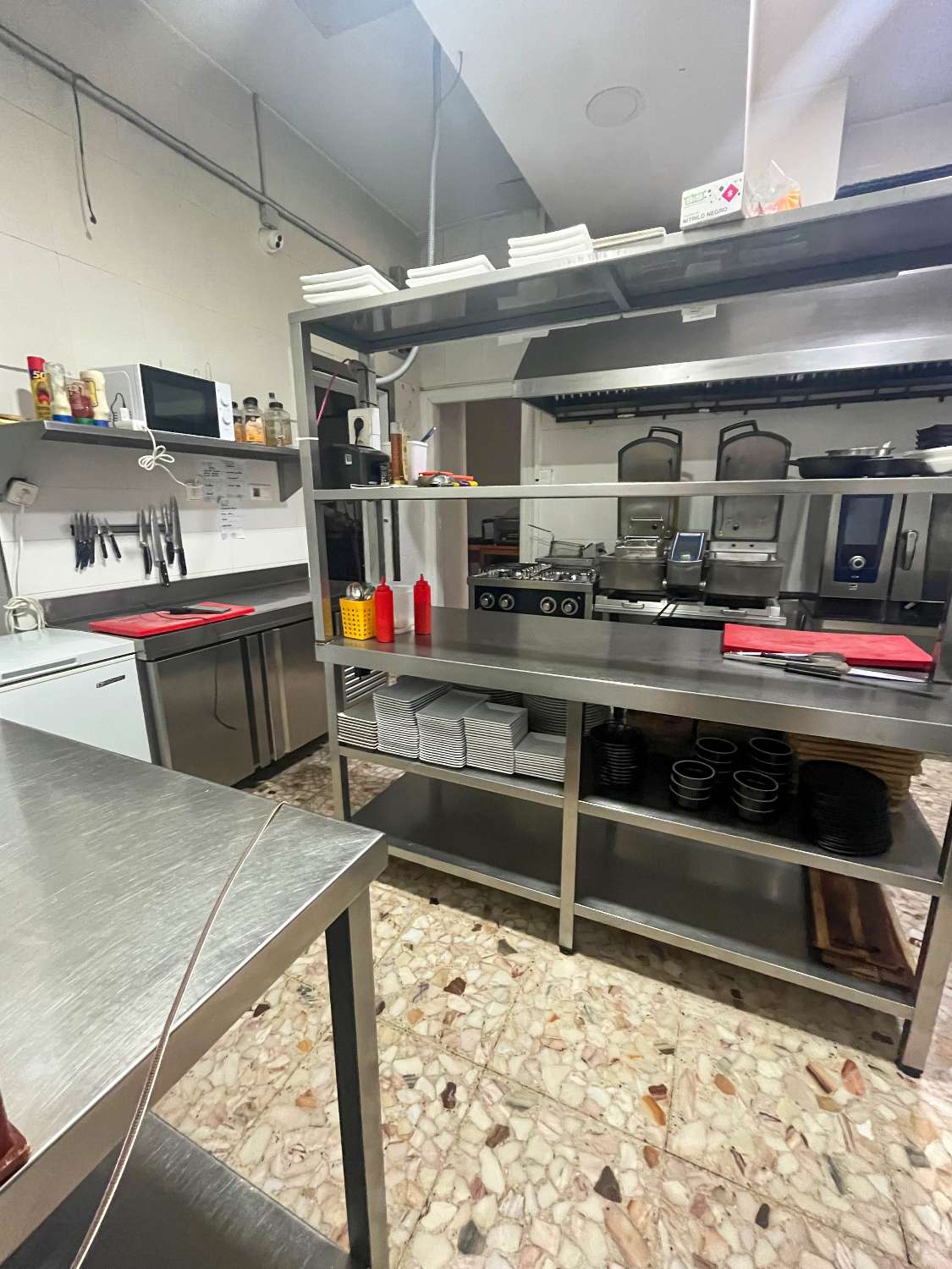 Traspaso de restaurante en pleno centro de Motril con amplia terraza
