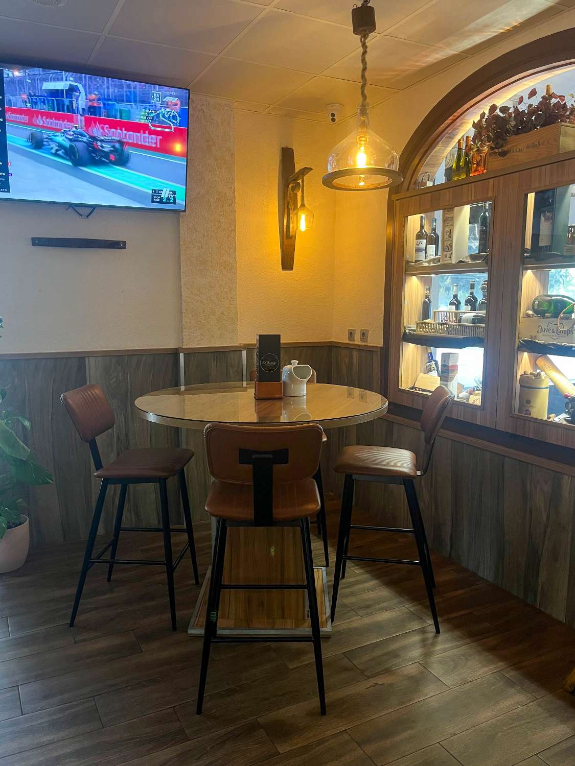 Traspaso de restaurante en pleno centro de Motril con amplia terraza