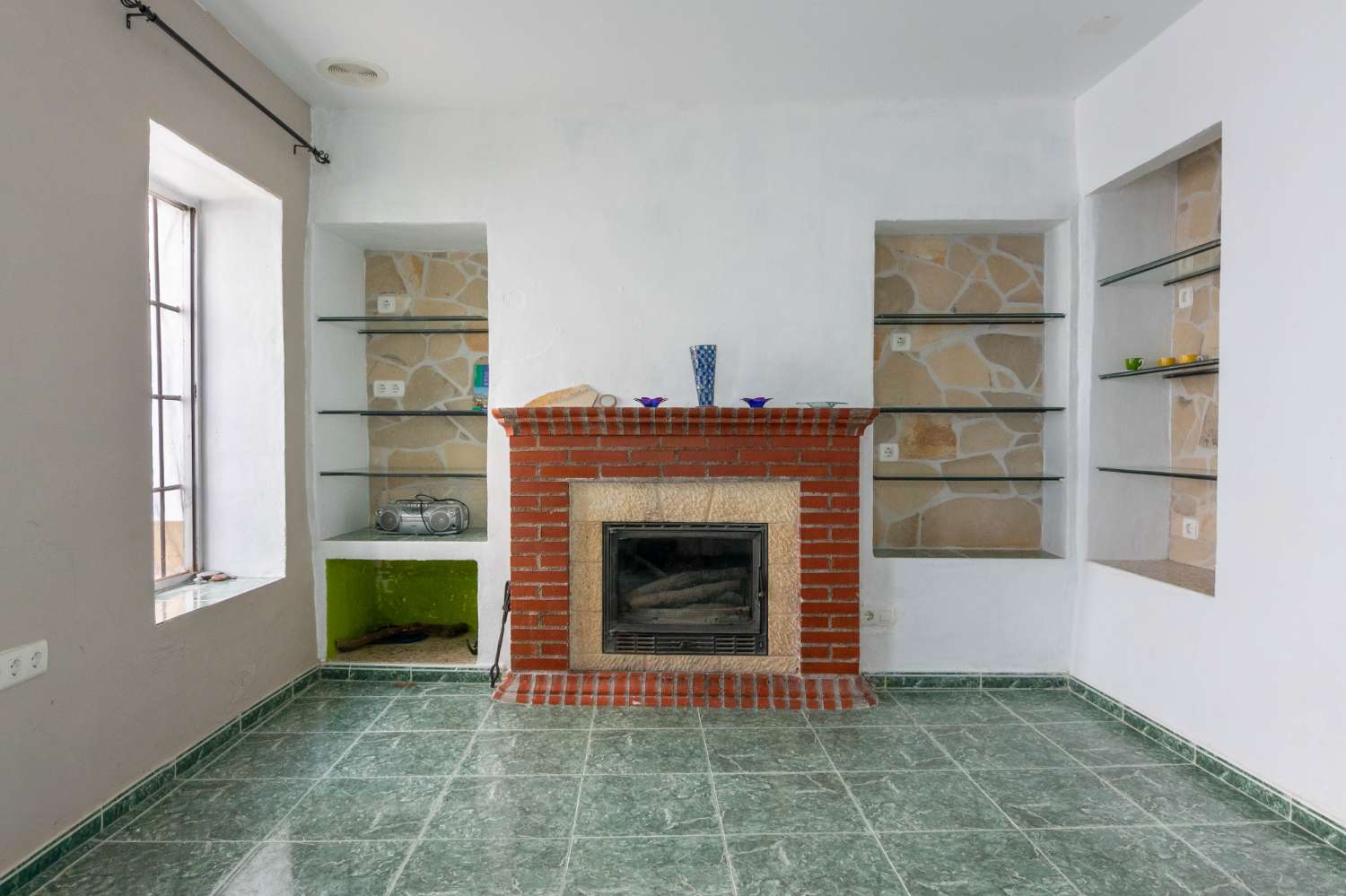 Acogedora casa con vistas a la montaña en venta