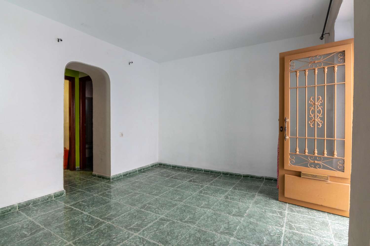 Acogedora casa con vistas a la montaña en venta