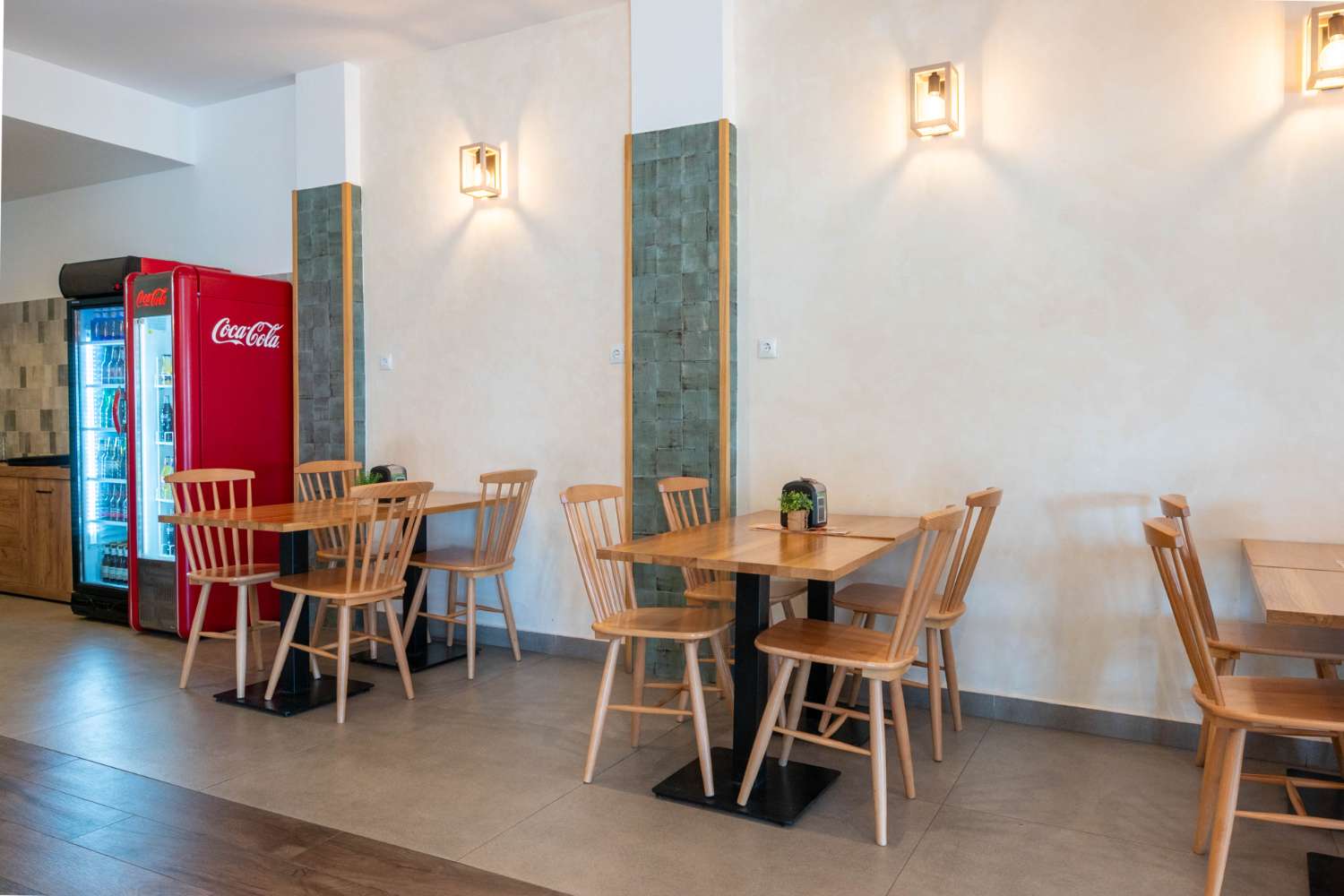 Verkauf eines Cafés mit Eisdiele direkt am Strand in Salobreña