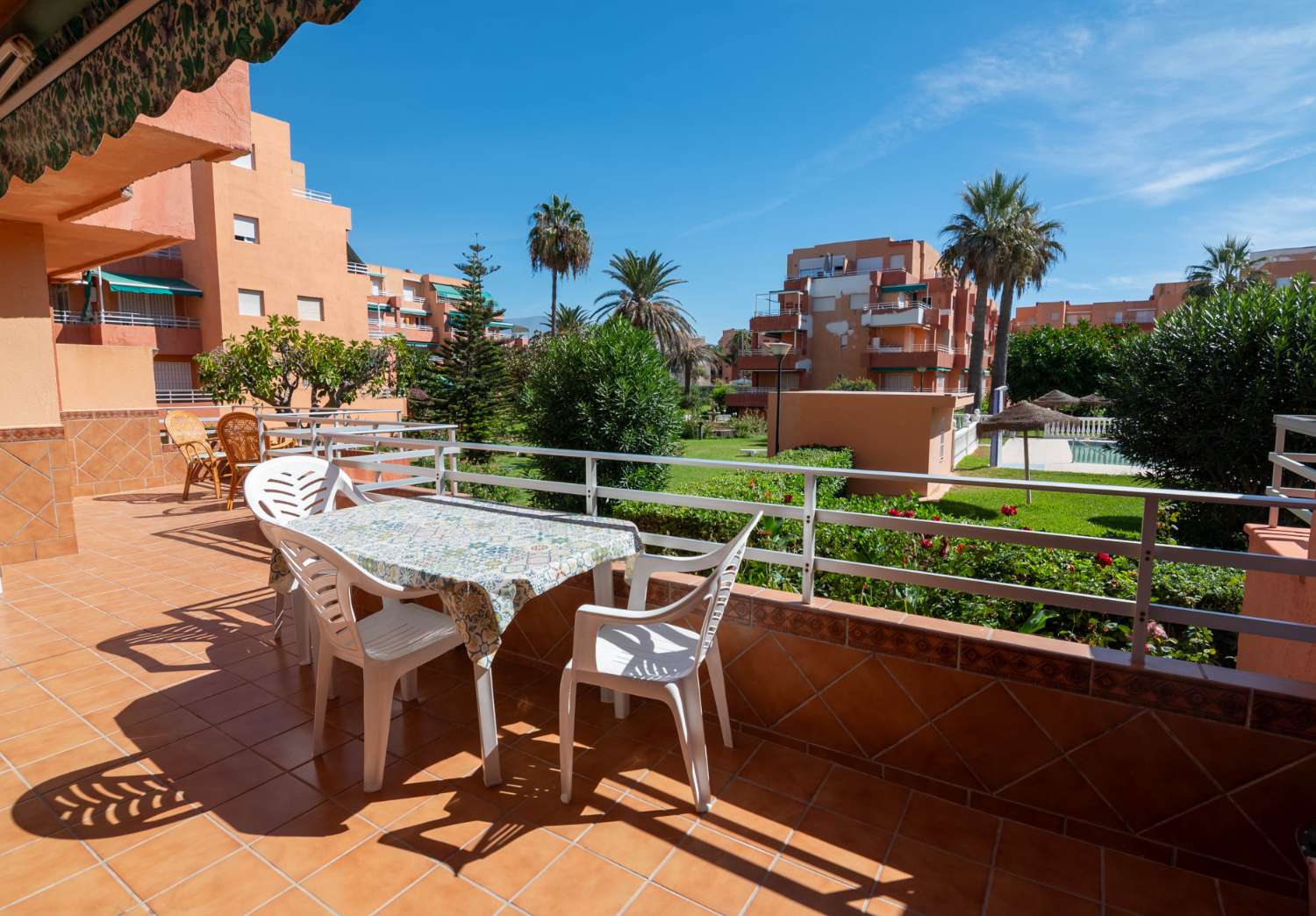 Apartamento en primera línea de playa en Salobreña