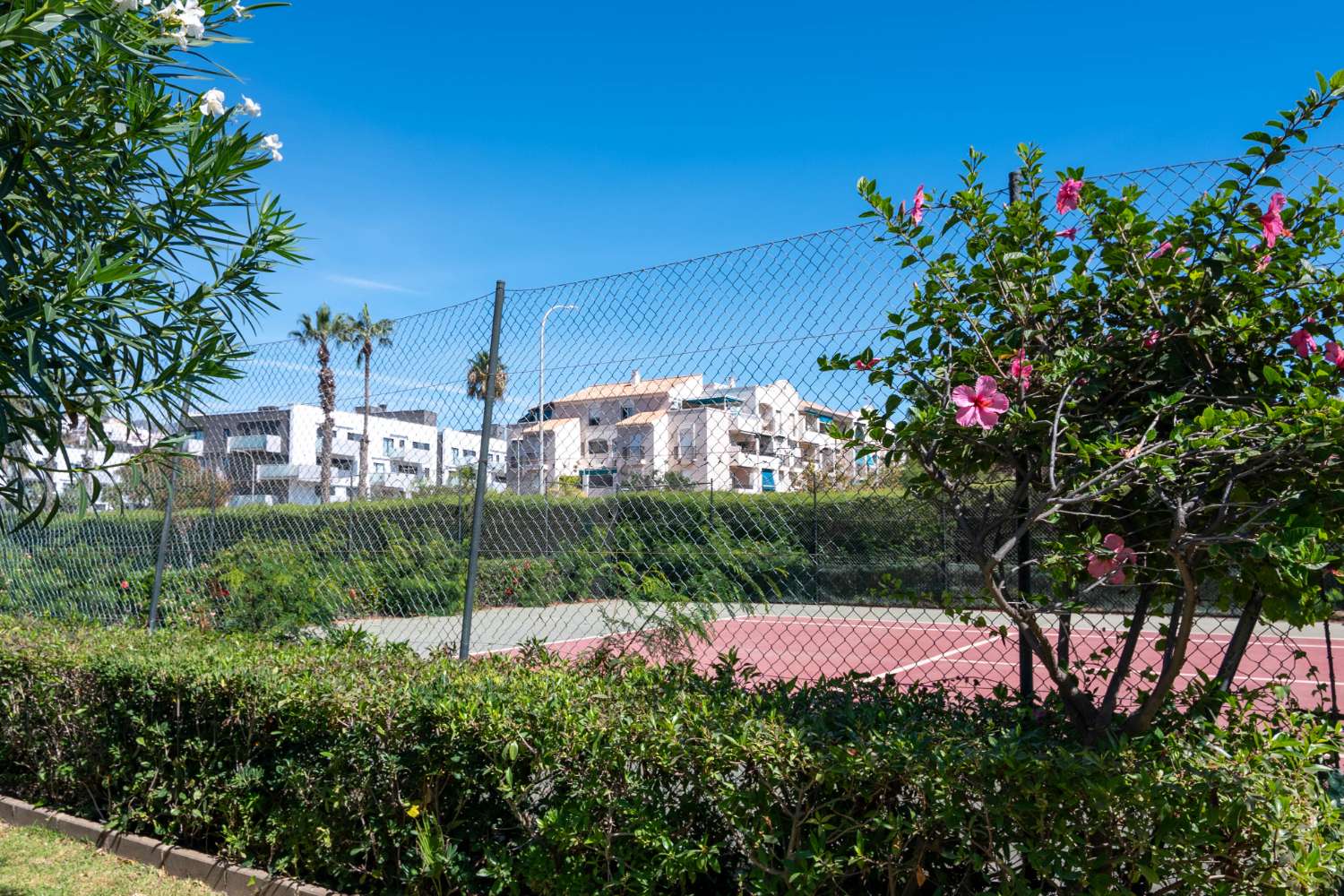 Apartamento en primera línea de playa en Salobreña