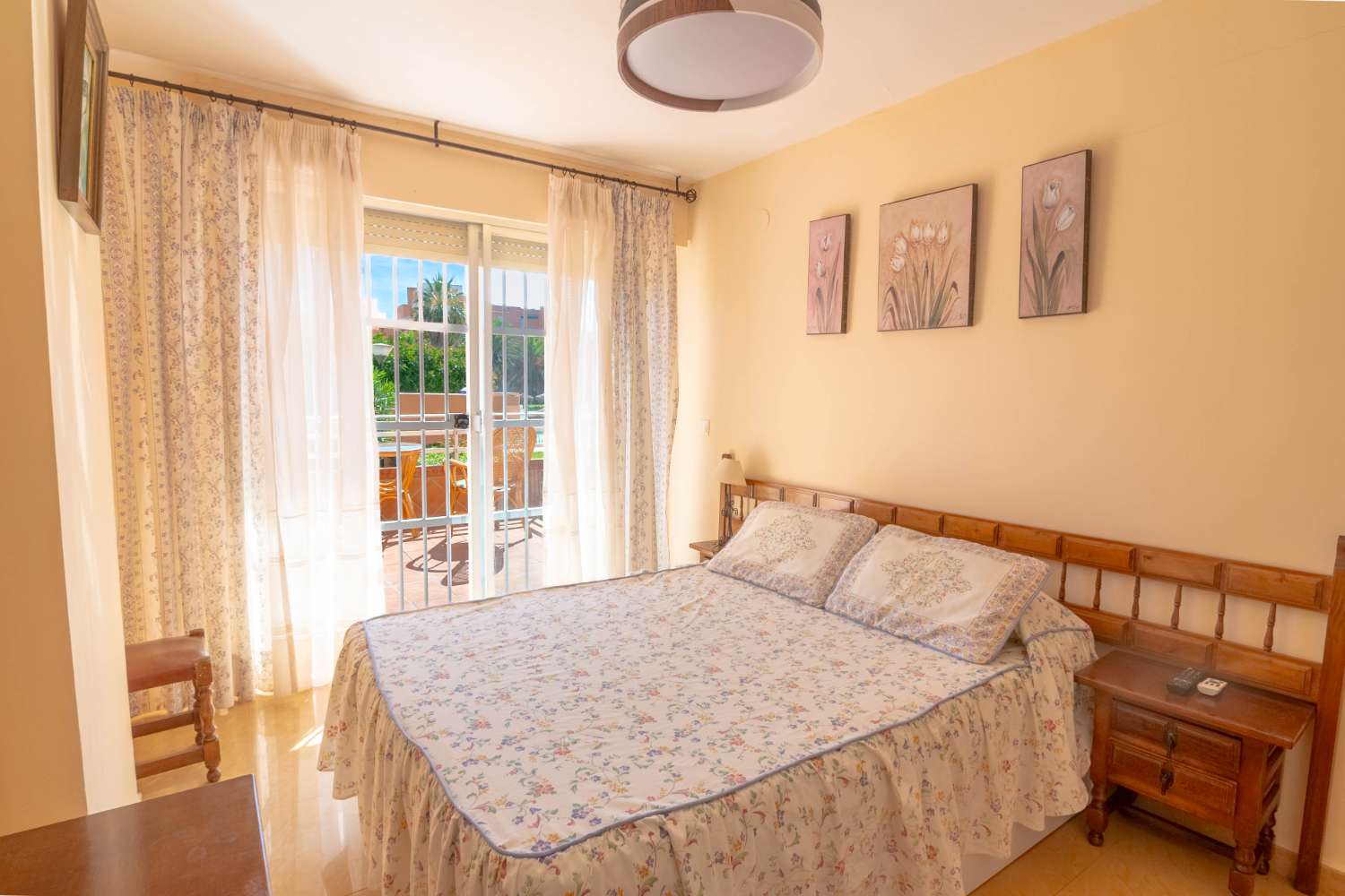 Apartamento en primera línea de playa en Salobreña