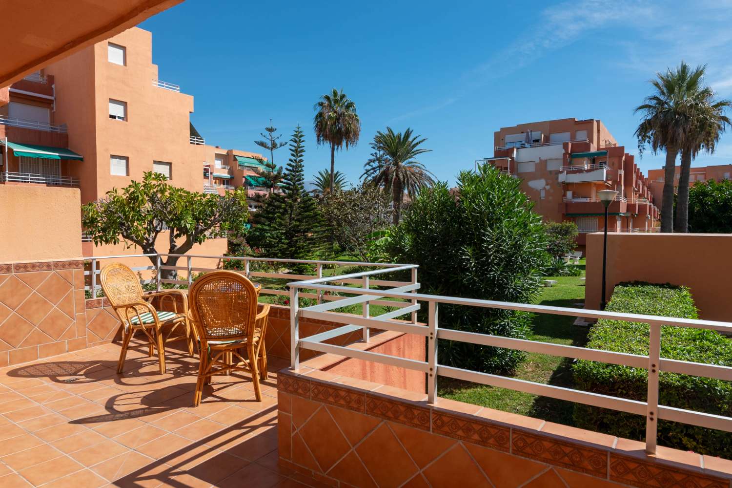Apartamento en primera línea de playa en Salobreña