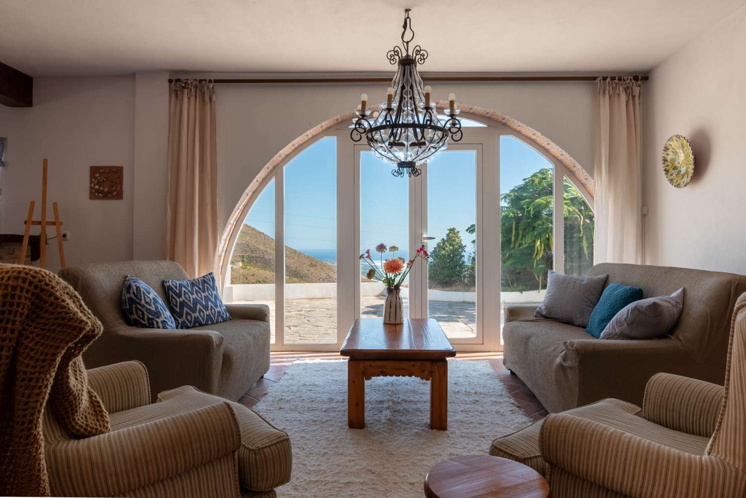 Villa con vistas panorámicas a 15 minutos de la costa
