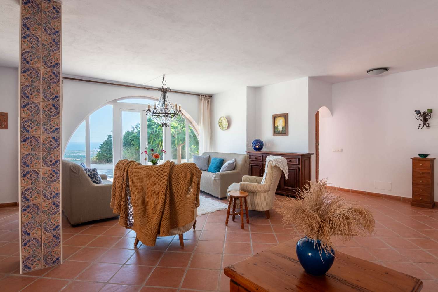 Villa con vistas panorámicas a 15 minutos de la costa