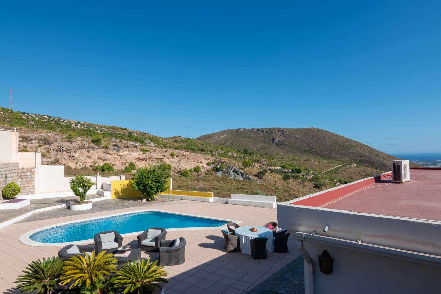 Villa con vistas panorámicas a 15 minutos de la costa