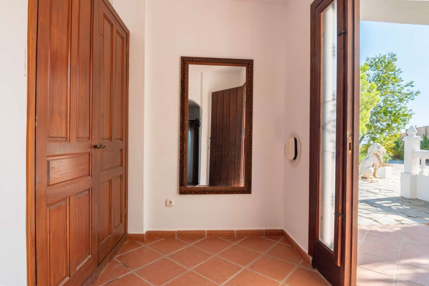 Villa con vistas panorámicas a 15 minutos de la costa