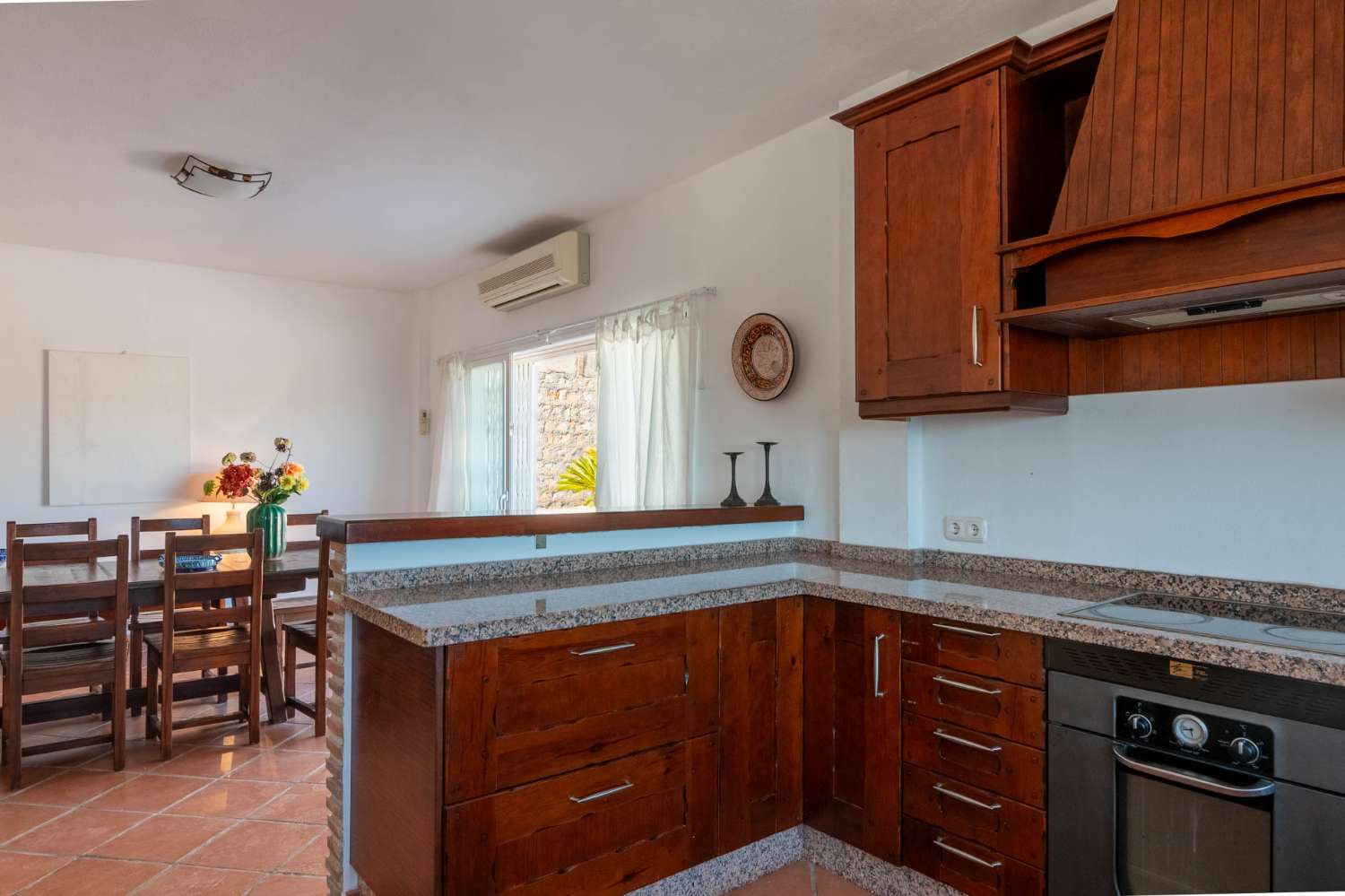 Villa con vistas panorámicas a 15 minutos de la costa