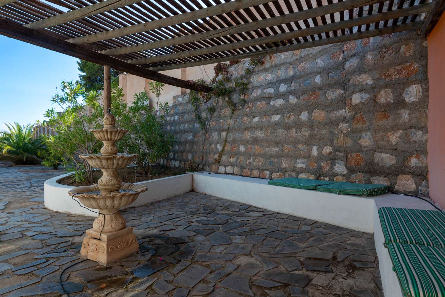 Villa con vistas panorámicas a 15 minutos de la costa
