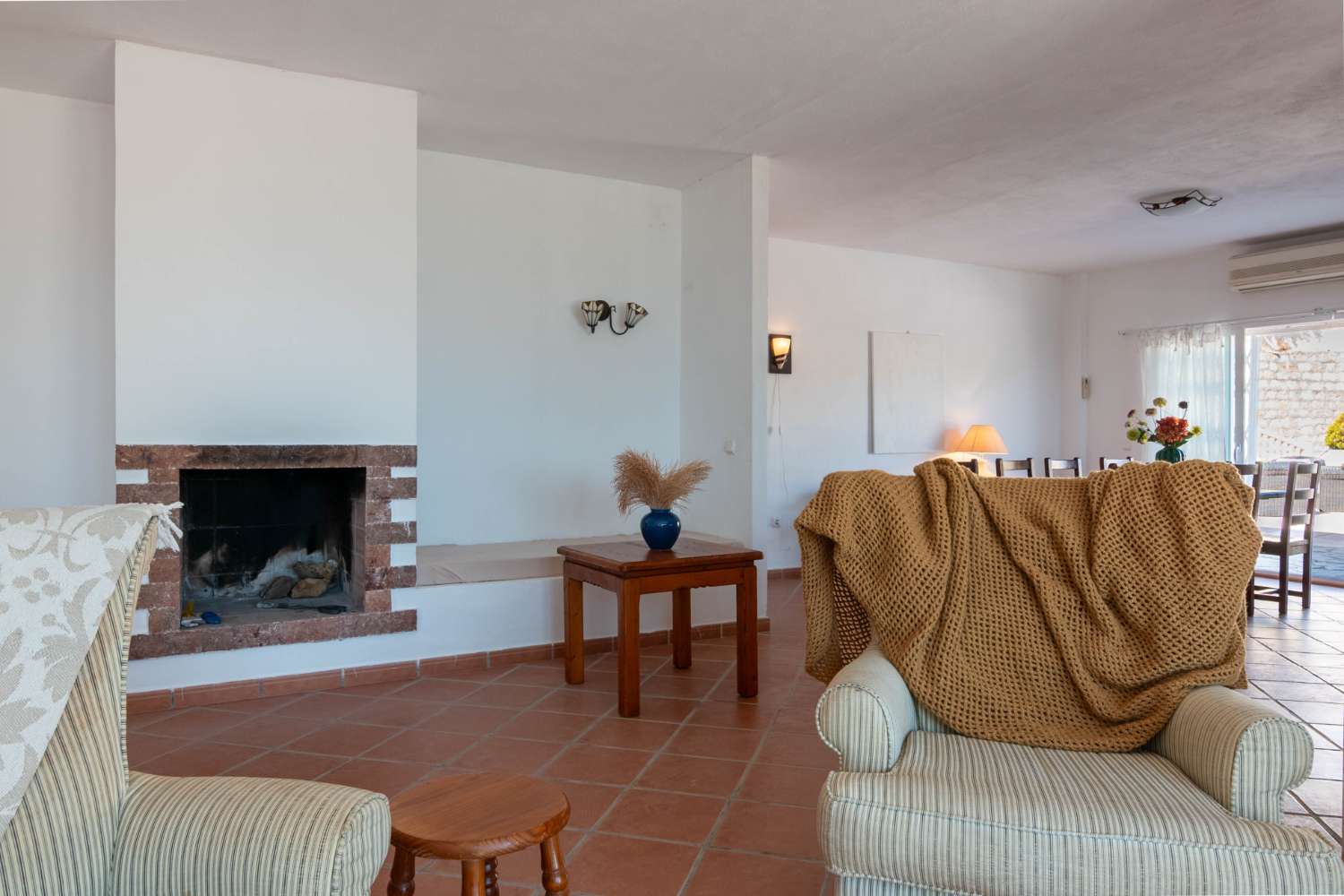 Villa con vistas panorámicas a 15 minutos de la costa