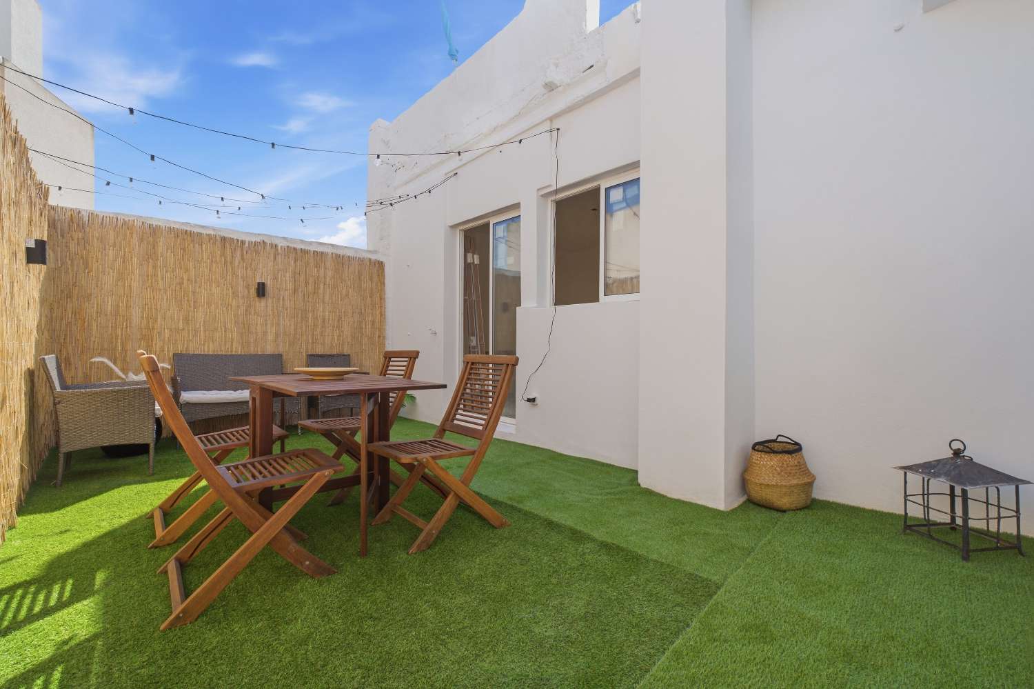 Encantadora casa de pueblo reformada en Salobreña