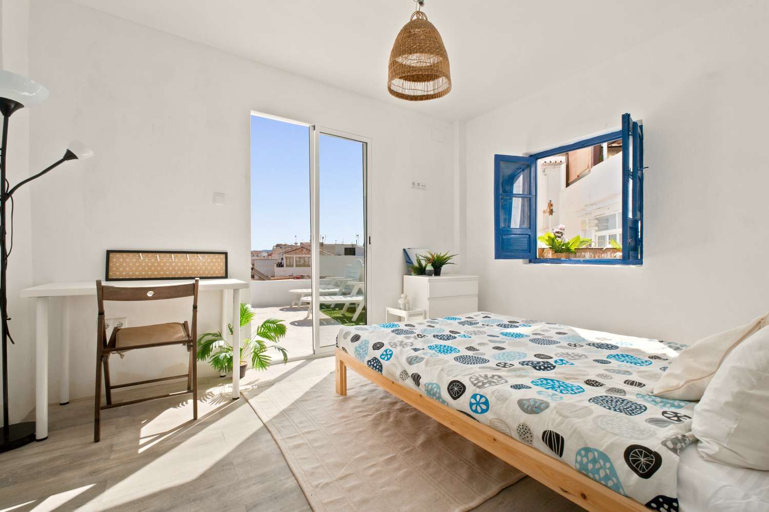 Encantadora casa de pueblo reformada en Salobreña