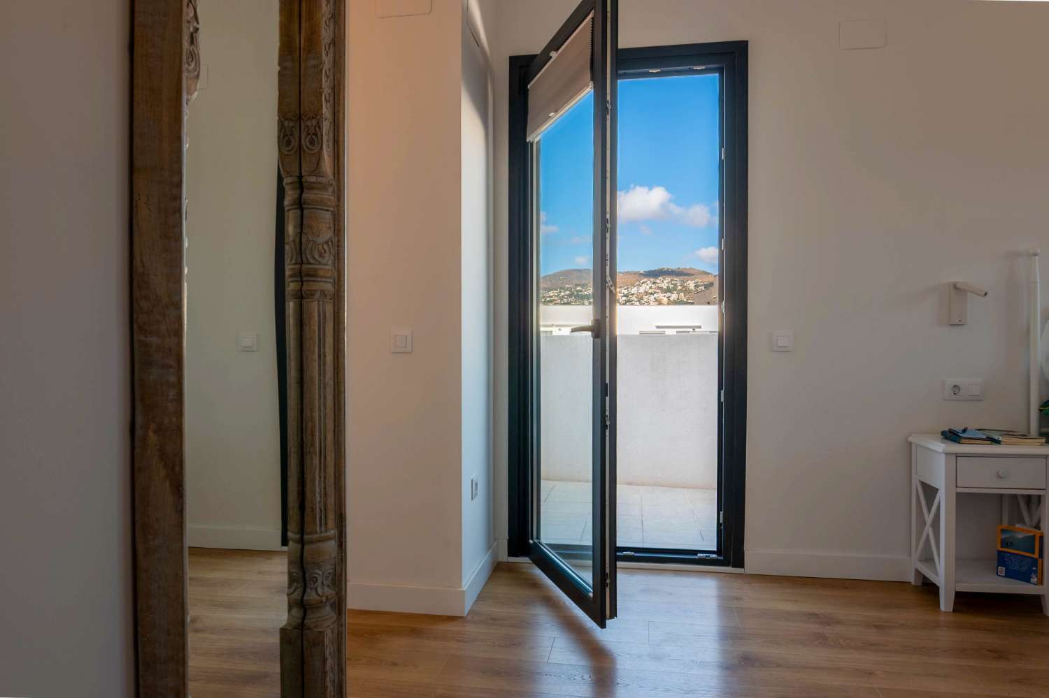 Exclusivo ático con vistas panorámicas en Salobreña