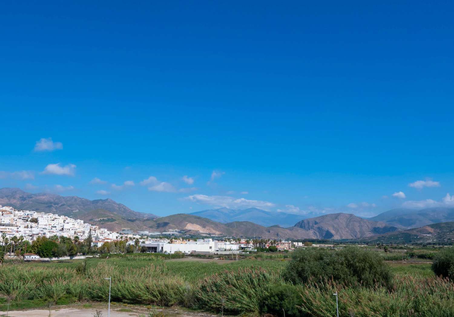 Exclusivo ático con vistas panorámicas en Salobreña